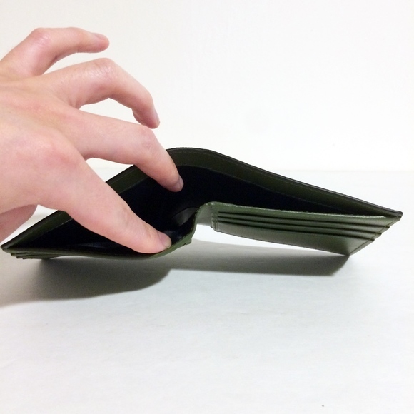 Smythson Green Leather 6 Card Bifold Wallet NWT - Picture 4 of 8